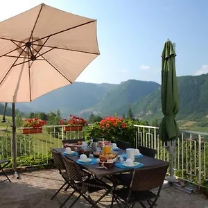 Les Falaises Frühstückspension